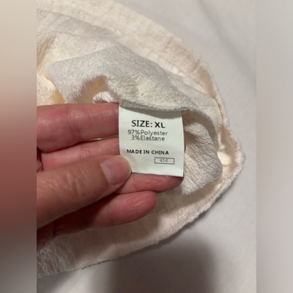 Ivory lace tie back tank, from online boutique, XL - Picture 4 of 8